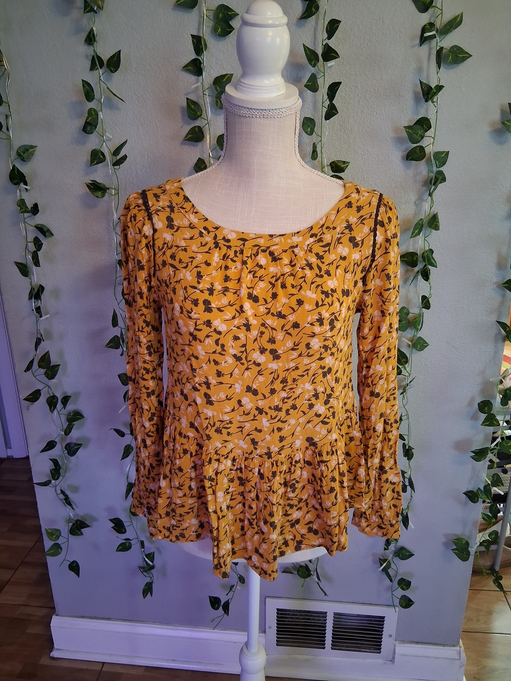 Maeve By Anthropologie Mustard Floral Long-Sleeve Peplum Top